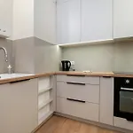 Beautiful With Balcony By Renters Lejlighed Poznań