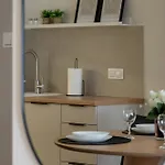 Beautiful With Balcony By Renters Lejlighed Poznań