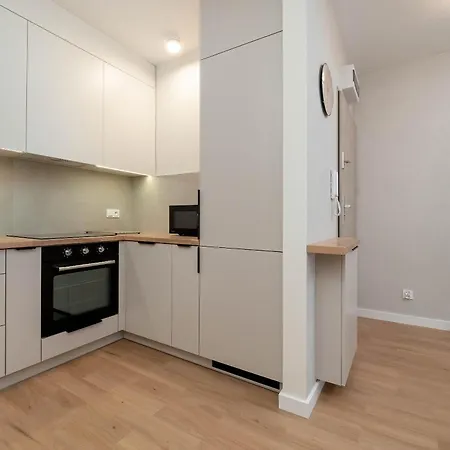 Appartement Beautiful With Balcony By Renters *