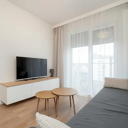 Beautiful With Balcony By Renters * Познань