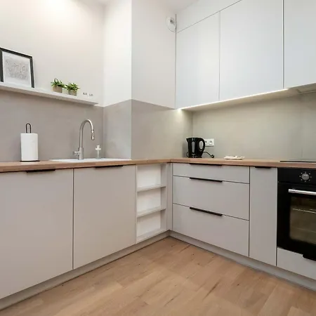 Appartement Beautiful With Balcony By Renters Poznań