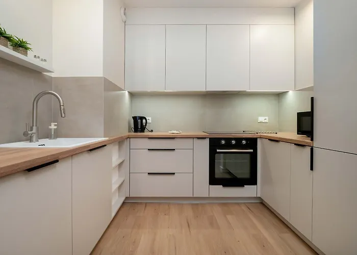 Apartment Beautiful With Balcony By Renters Poznan