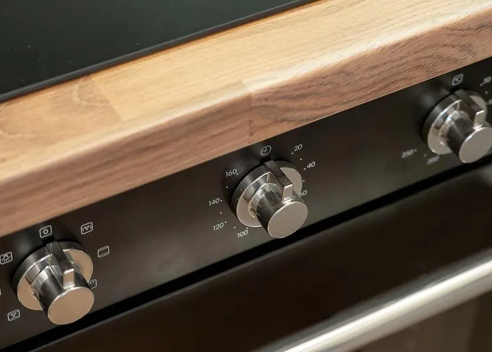 Beautiful With Balcony By Renters Poznan