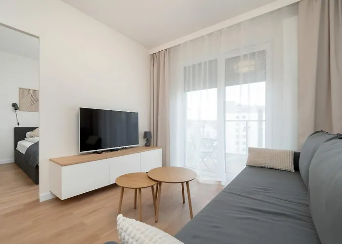Beautiful With Balcony By Renters * Poznan
